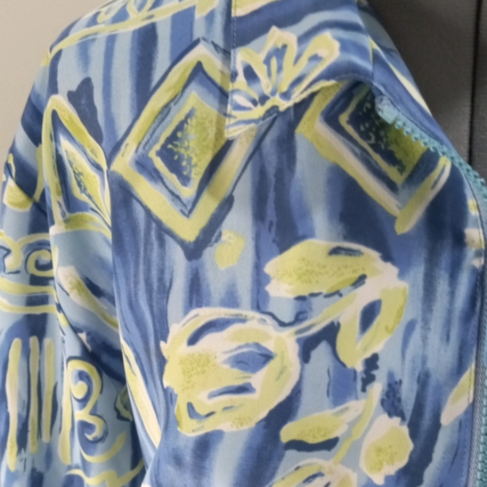 Teddi Front Exposed Zipper, Graphic Jacket Size Lg - Picture 3 of 5